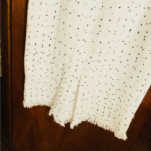 Tweed Dainty Jewells dress!!🤍 - Picture 3 of 8